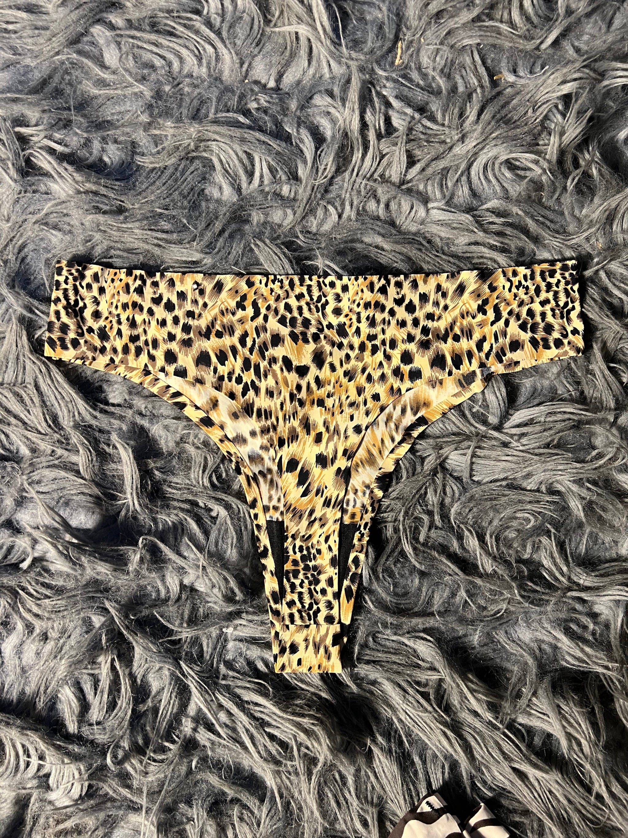 Seamless Thongs Pack of 3