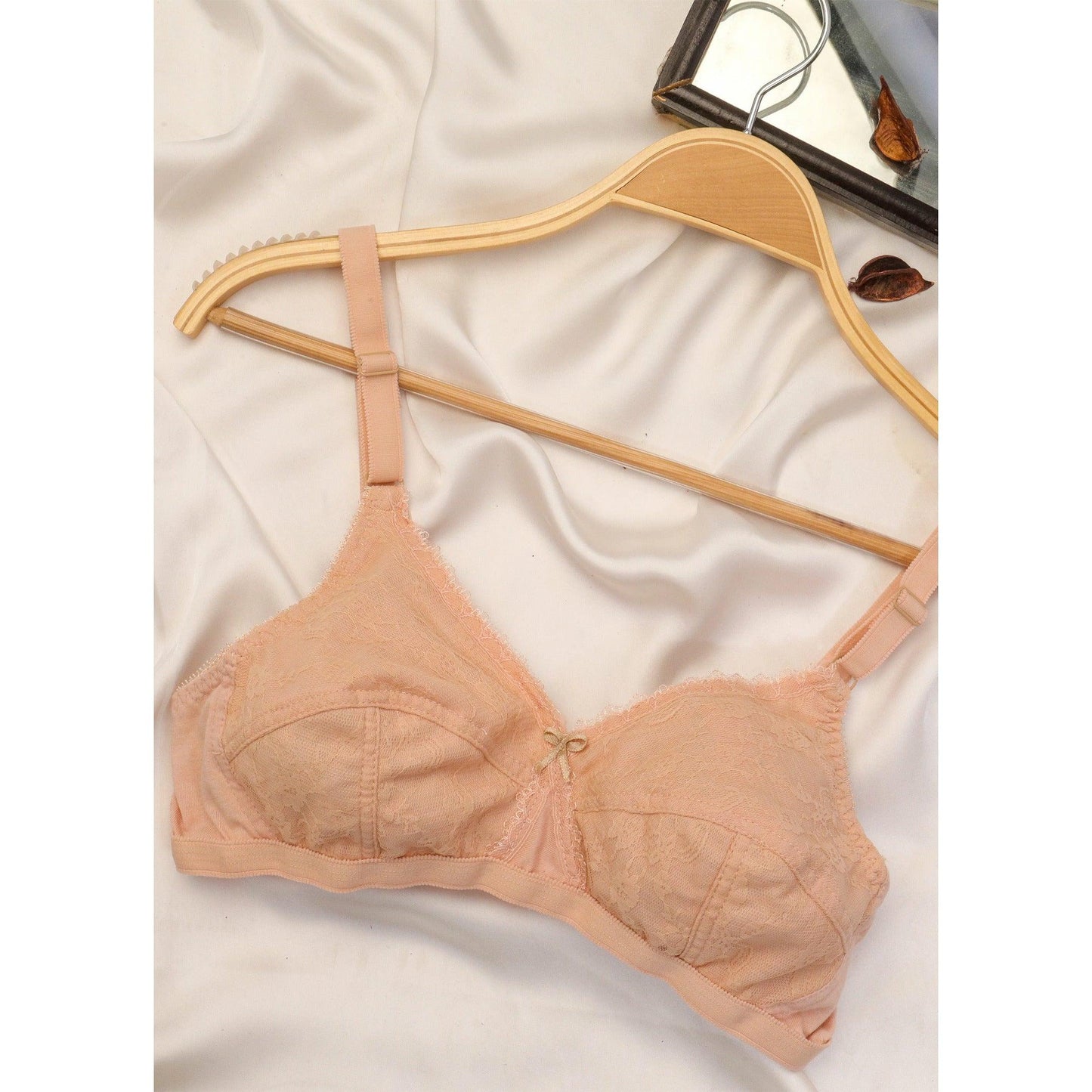 Black Nettle - Knitted Cotton Non-Padded Wirefree Bra with Lace Touch